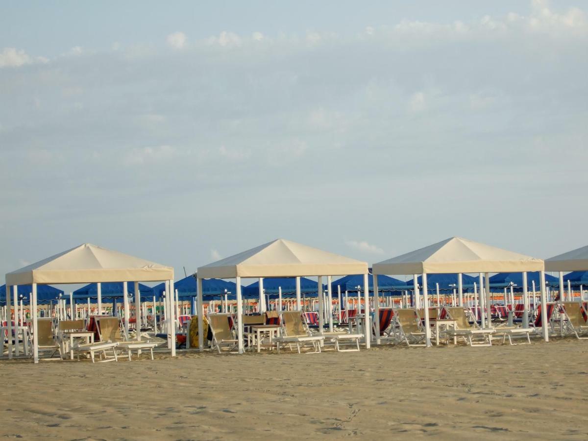 מרינה די פיאטרסנטה Villa Italy מראה חיצוני תמונה